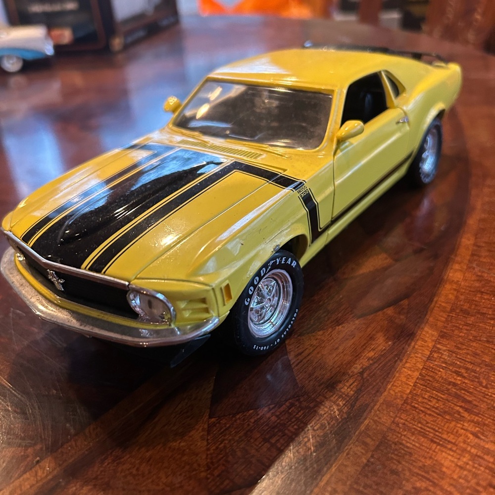 1970 mustang boss Yellow and Black Toy Car